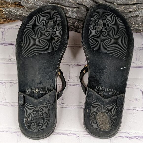 Michael Kors MK Charm Jelly Thong Sandals - Picture 6 of 9